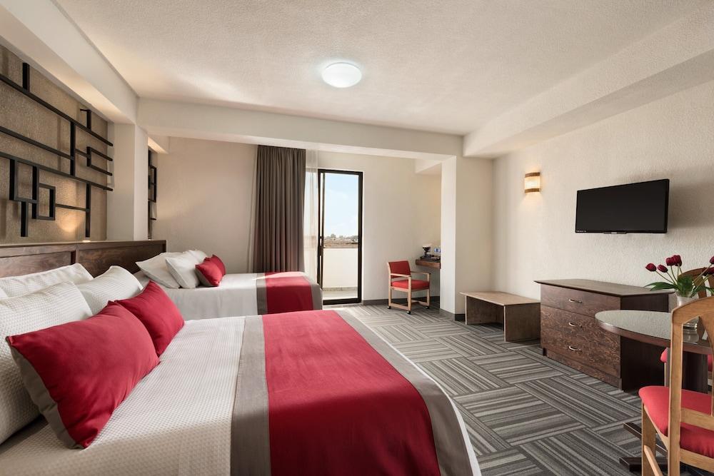 Hotel Ramada Plaza By Wyndham