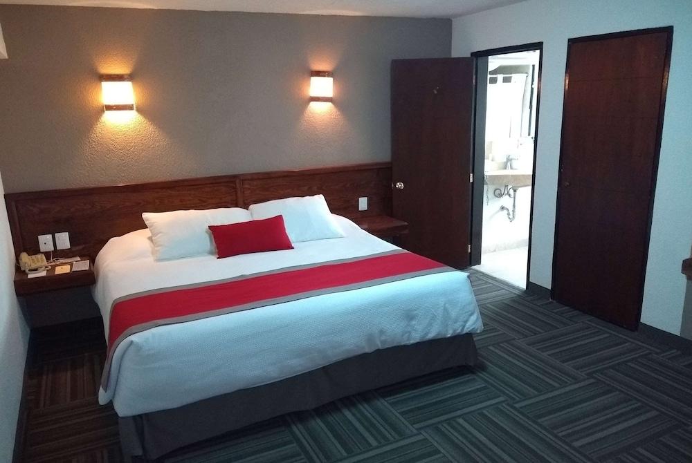 Hotel Ramada Plaza By Wyndham
