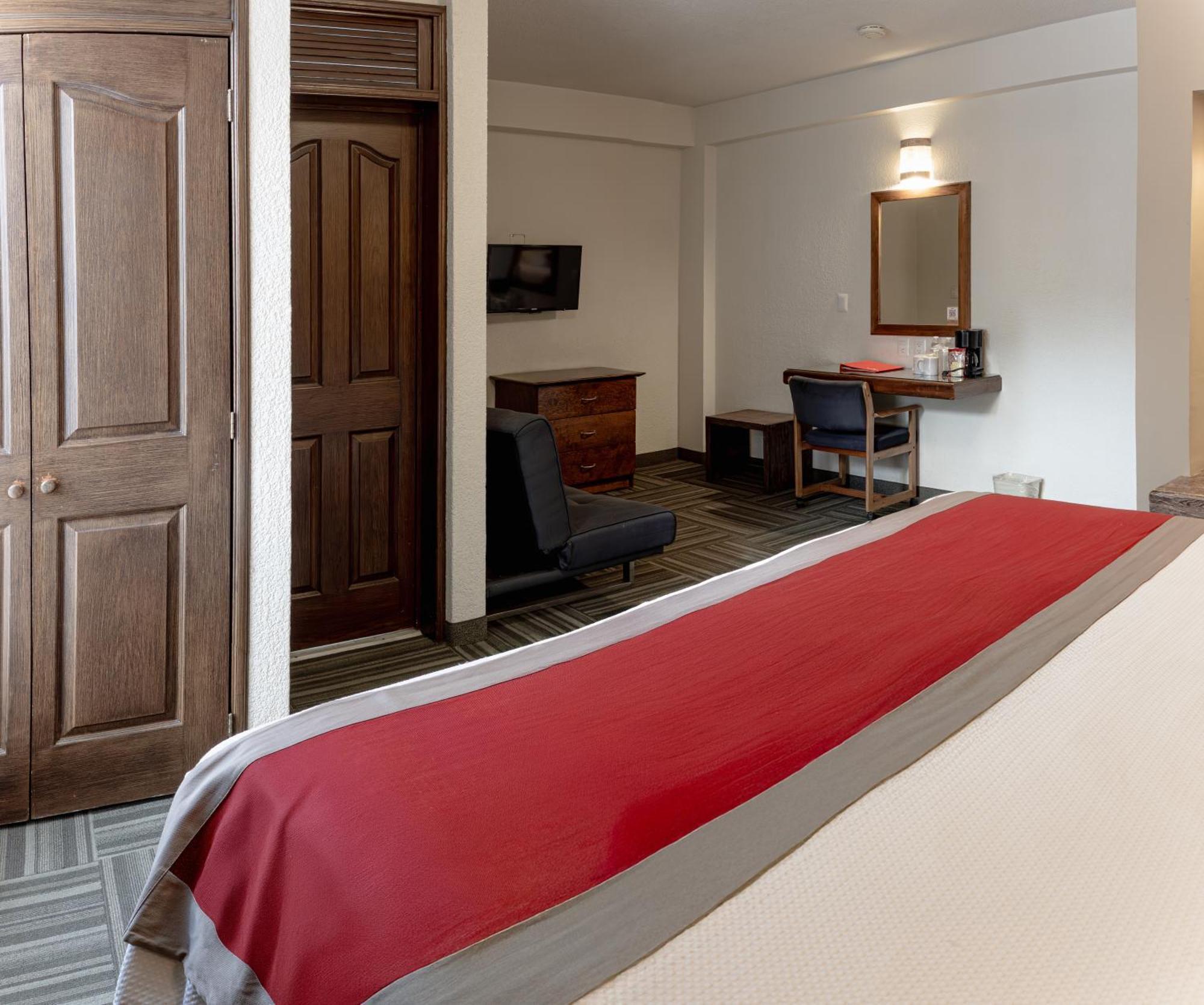 Hotel Ramada Plaza By Wyndham